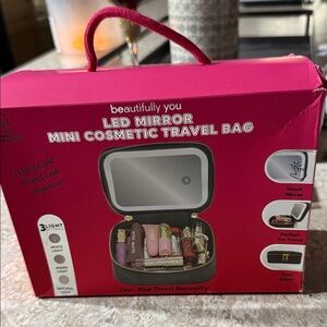 Beautifully You LED Mirror Mini Cosmetic Travel Bag - Pink